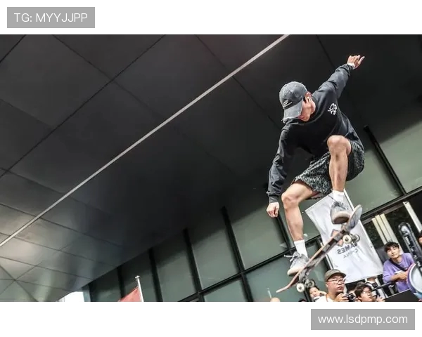 激情对决，赛场争锋：全新赛事规则引领未来体育竞技风潮