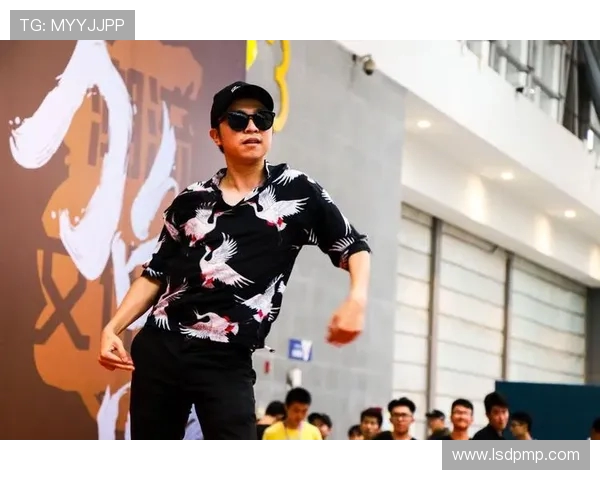 黄秀英的街舞人生:在舞动中追寻梦想与自我表达的深度对话