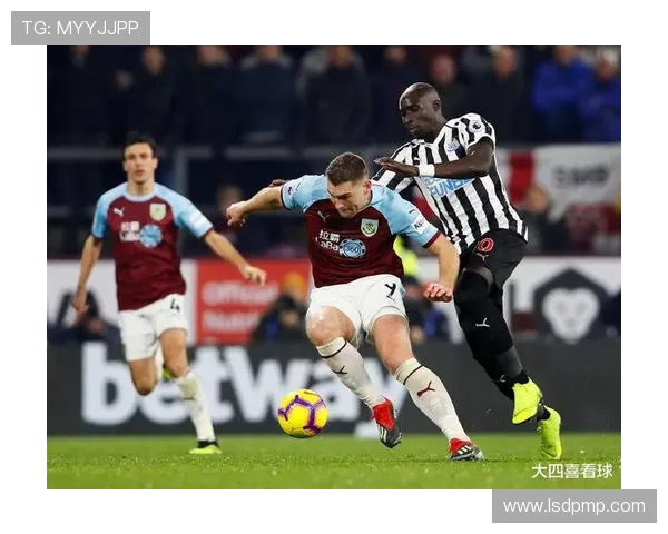 伯恩利对阵热刺精彩直播全程回顾及赛后分析